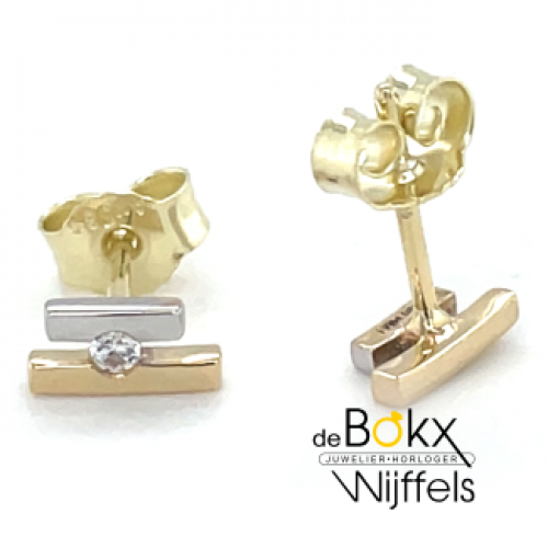 Moderne streepjes gouden oorknoppen met zirkonia steentjes - 600837 Moderne streepjes gouden oorknoppen met zirkonia steentjes - 600837