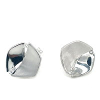 Grote oorknoppen in zilver met zirkonia steentjes - 601006 Grote oorknoppen in zilver met zirkonia steentjes - 601006