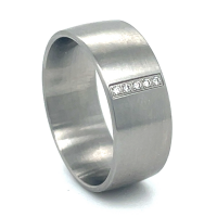 Stalen ring met 5 diamanten in maat 56 - 601235 Stalen ring met 5 diamanten in maat 56 - 601235