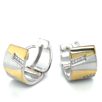 Breede oorringen in zilver met goud en zirkonia steentjes - 601244 Breede oorringen in zilver met goud en zirkonia steentjes - 601244