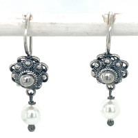 echte zeeuwseknoop oorhangers / oorhaken in zilver 8mm met een pareltjes eronder - 601256