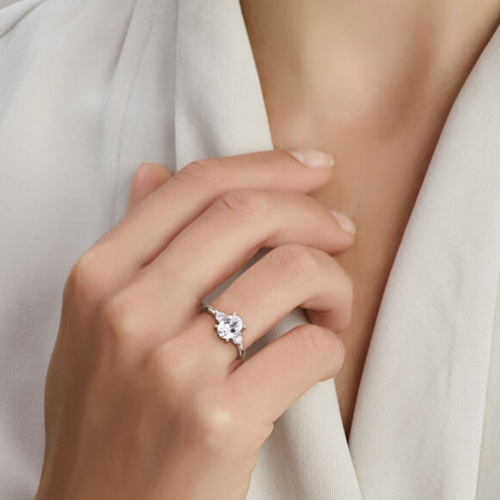 trilogiering met 3 zirkonia steentjes in  zilver maat 54 - 601283