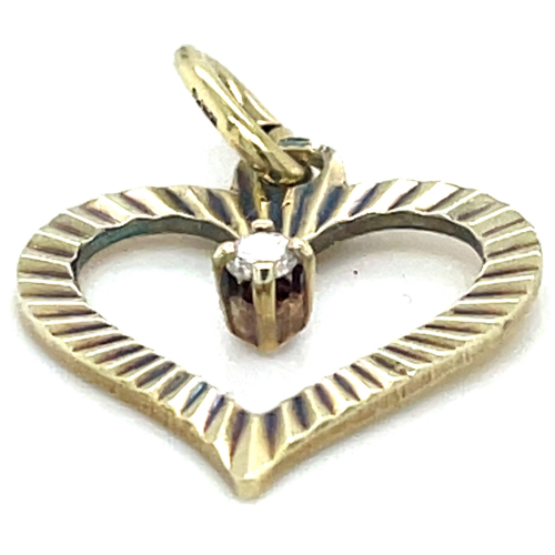 gouden opengewerkt hartje met een klein diamantje - 601319