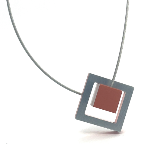 ketting Kate  met orange ornament aluminum 45cm C25O - 601420