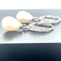 oorhangers parel en zirkonia brisur haak 29 mm - 601433